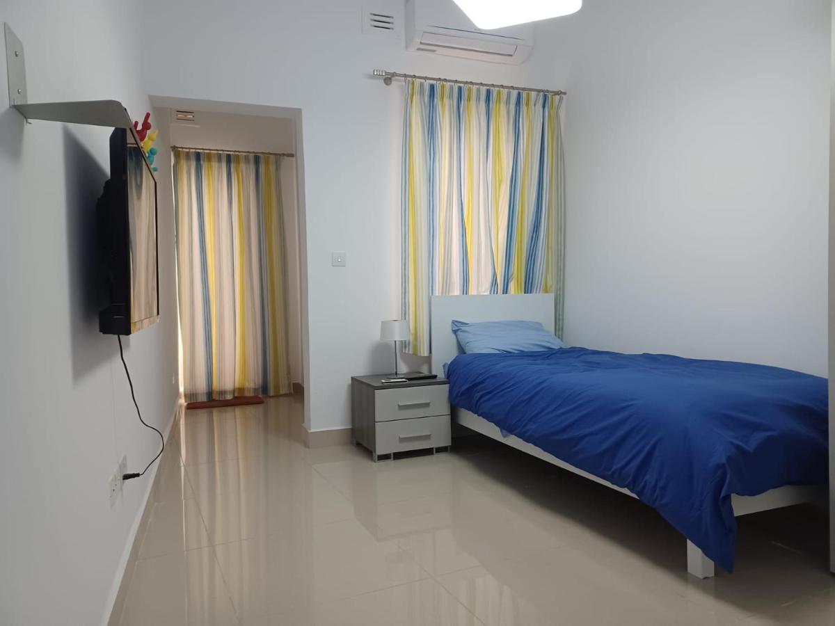 Sliema Apartment Close To Beach Bagian luar foto