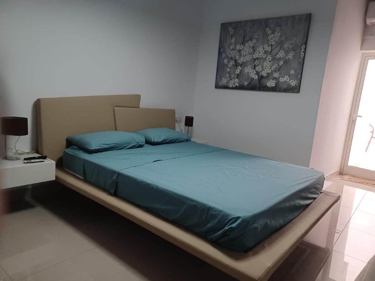 Sliema Apartment Close To Beach Bagian luar foto