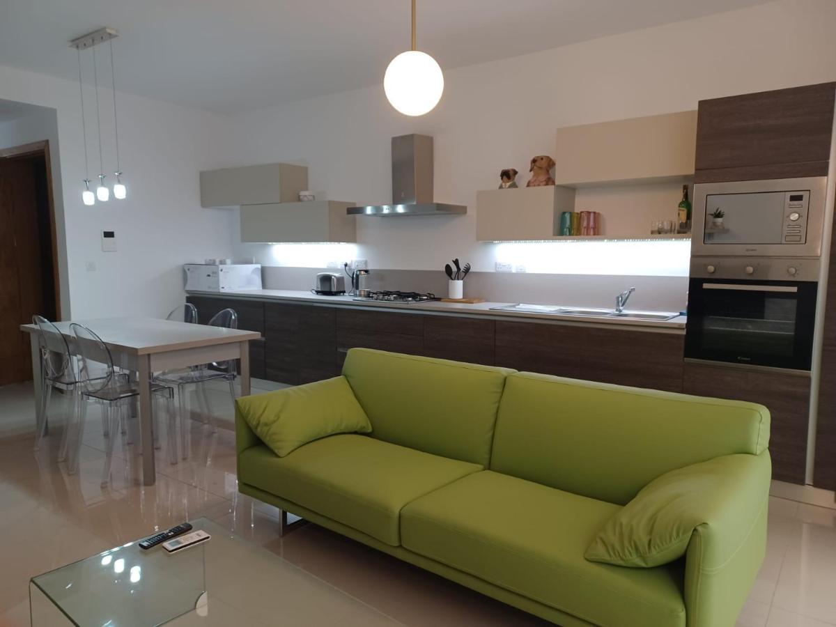 Sliema Apartment Close To Beach Bagian luar foto